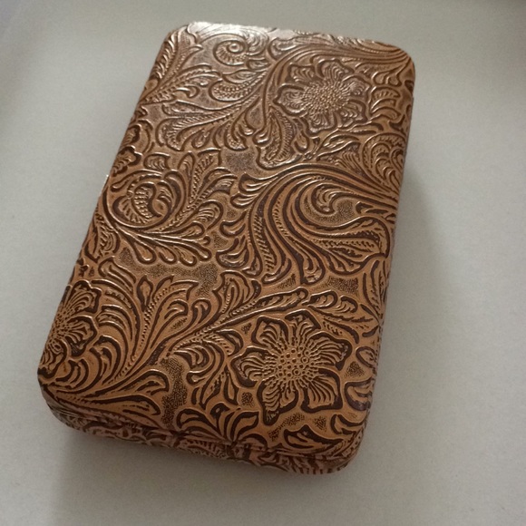 Pattern Leather Snap Flat Wallet - Picture 2 of 4